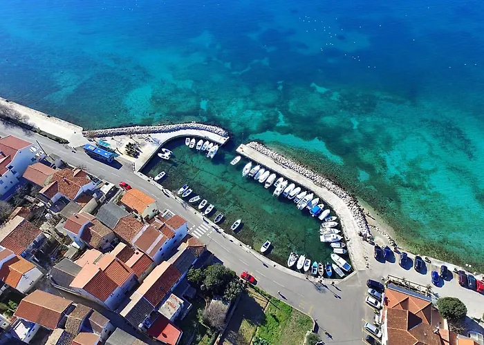 By The Sea - Diklo, - 5924