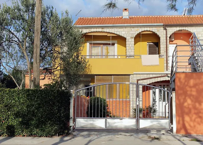 By The Sea - Diklo, - 5924